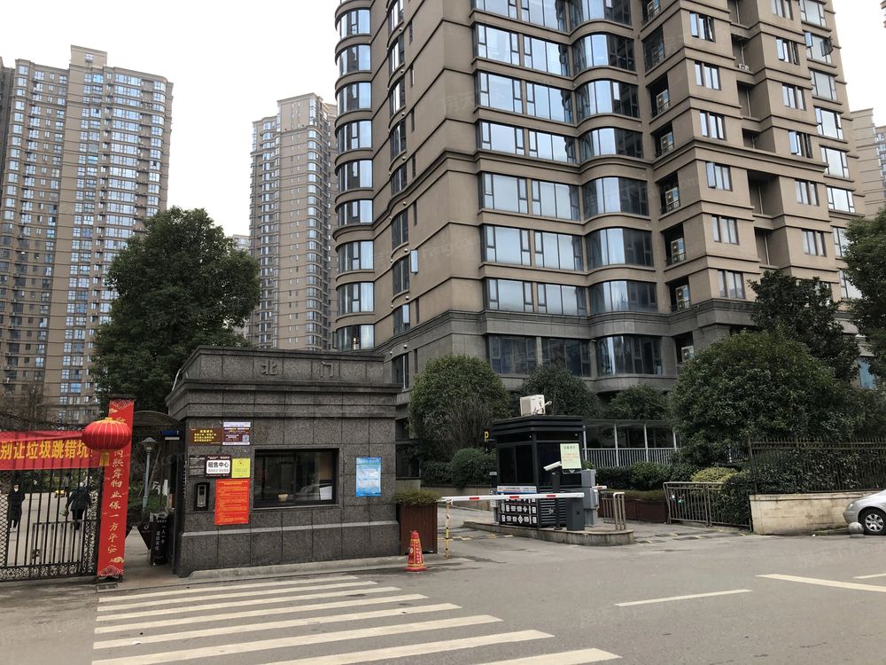 小区相关图