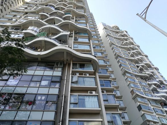 深圳市南山区商业文化中心区环东路东环北路北漾日湾畔5座28e