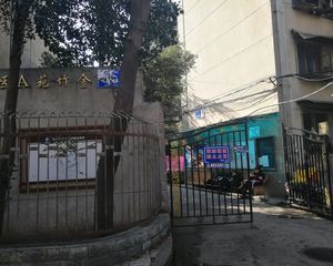金竹苑A区4室2厅南北