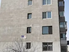 红梅院内三室两厅 一梯一户实得面积大,有钥匙