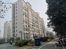 户型方正 位置优越 交通便利 小区环境好