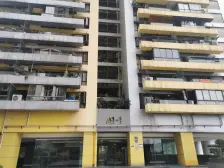 南滨路正江景 精致装修跃层两房。