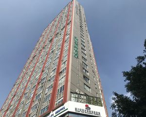 红墙国际3室1厅西