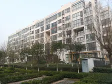 电梯花园洋房带露台 得房率高 全天采光无遮挡