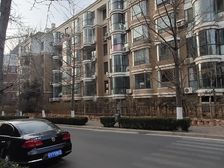 好位置中间层五明双明卫带阳台小食堂旁加装电梯很便利