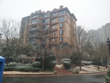 此房满五唯一,中间楼层,配套设施成熟,交通便利