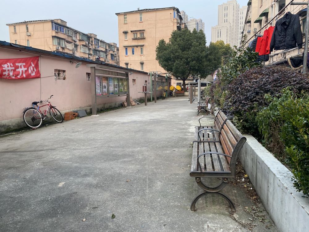 小区相关图