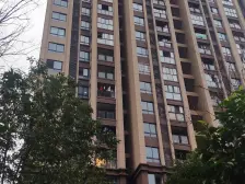 微电园轻轨站 精装 拎包入住 可短租