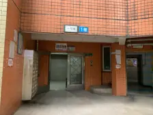 小区大三房 朝中庭 价格可议 看房方便