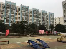 配套设施齐全,生活方便。楼层好