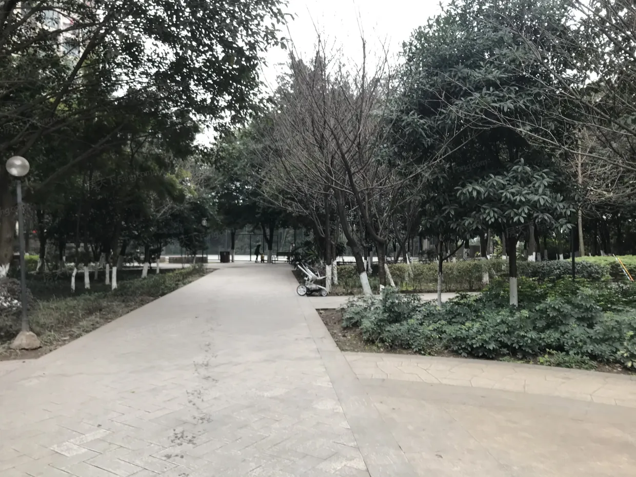 【重庆海兰云天畔山林语小区,二手房,租房】- 重庆房天下