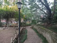 住家 曾经的十区佳住宅装修很好 环境优美 适合小