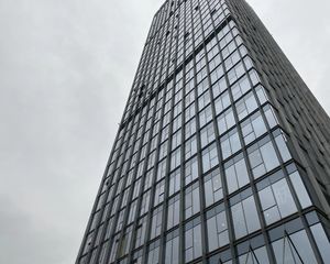 绿地中央广场5室1厅南