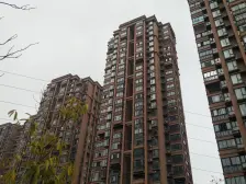 江科一路之隔锦绣春天大平层四房 带车位 装修很好