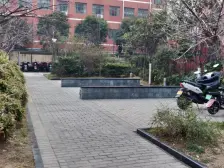 大四居光线很棒南北通透精装业主靠谱卖