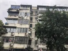 新上好房!单价3万!俯瞰小区景观!地铁口!