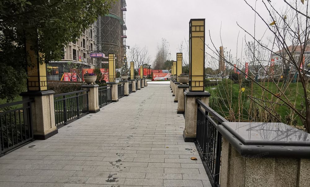 28楼采光好 南北通透 随时看房3室2厅 毛坯,常州武进牛塘红星国际广场