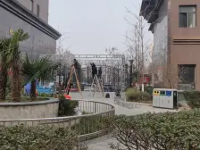 聚龙城 大标间 中间楼层 采光好