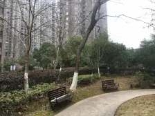 采光好,近商城,交通便利,配套齐全,小区环境好