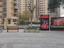 郑东新区精装小复式 业主诚心出售