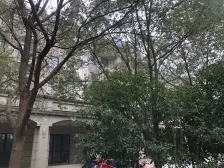 中间楼层,采光好,毛坯装修随意,18年次新房。