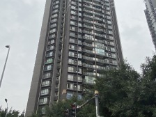 骏逸蓝山品质小区+洋房顶跃+采光充足