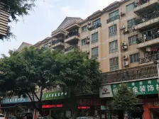 户型方正,使用率高,中间楼层,视野开阔