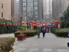 出门即地铁口,满五唯一,中等楼层,带子母车位