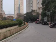 房子满五唯一,精装自住房,拎包入住,中间楼层采光好