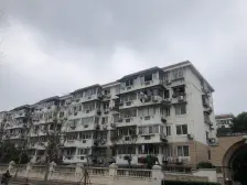 百万装修,拎包入住,三层复式的,方便看房