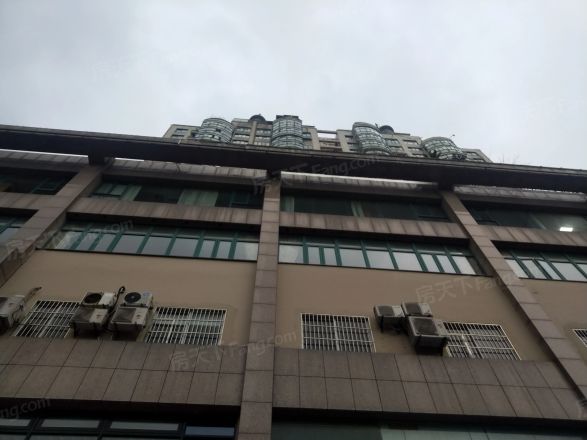 香江大厦实景图