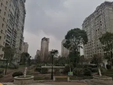 绝赞,边套大院8房6厅法式凡尔赛宫廷+3车位+双层庭院