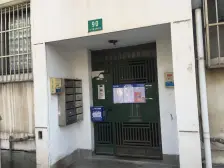 虹口区商品房,中间楼层三房。户型方正