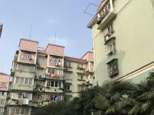 新出南北两房 不靠路不沿街 有电梯诚意卖