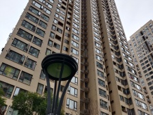 业主急售盘龙商圈万科西城正规精装两房带外阳台