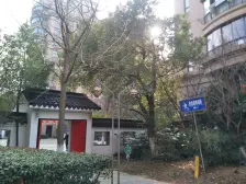 上林春天环境优美,交通便利,购物方便