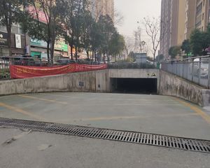 英祥春天3室2厅南