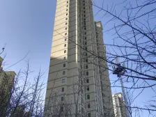 金广东海岸封闭小区 三室精装修 视野好采光好