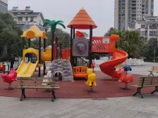 秀泊经典,房东近几年豪华装修。南北通透洋房,楼层好,位置好