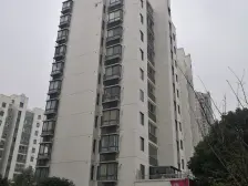 上海城,满二,有装修两房,楼幢位置好,诚心出售