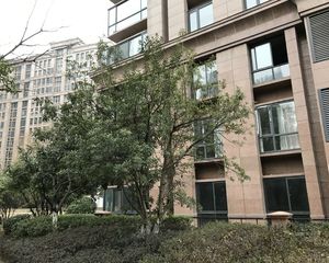 朝南两房,中上楼层,采光无遮挡,价格有惊喜