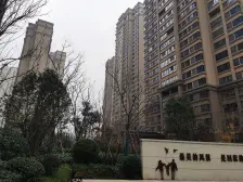 二环内 标准的一室一厅 双气 有密码钥匙