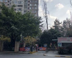 南苑小区B区4室2厅南