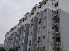 读玉泉岛南师,精装修全带,房东子女高中毕业诚售!青山湖为邻