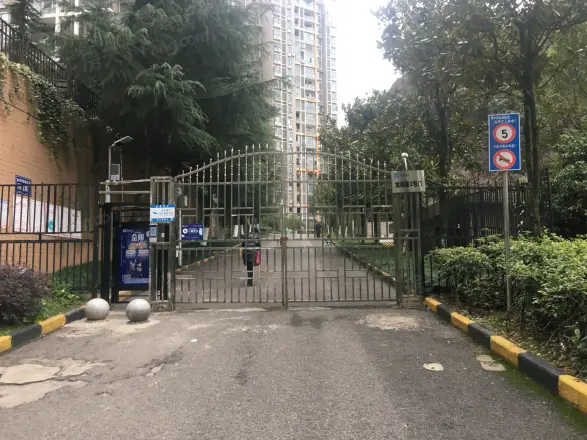 世纪城龙瑞苑实景图