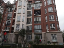 湖东CBD , 伊顿花园 ,英伦风格,电梯洋房,装修三房。