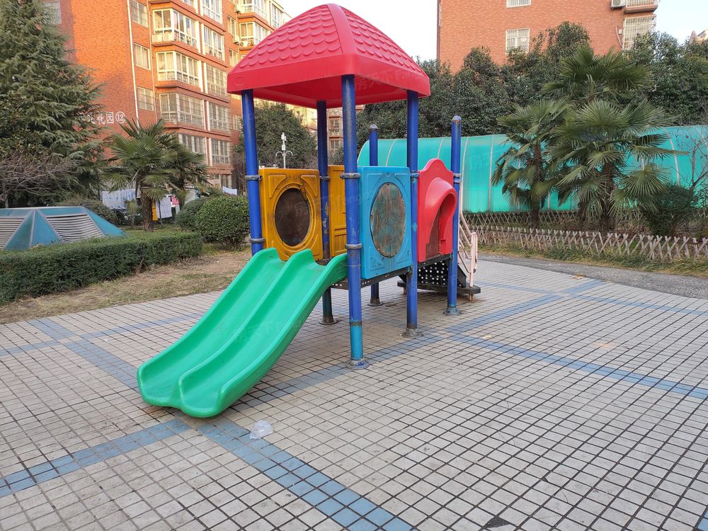 小区相关图