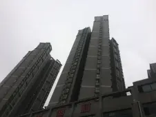 北京西路龙慧苑3房2卫中间楼层送车位