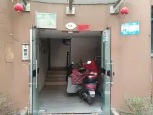 天水怡景 南北通透,采光好 装修好,环镜优美 视野好,诚心出售