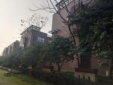 万科城一期6室2厅南北